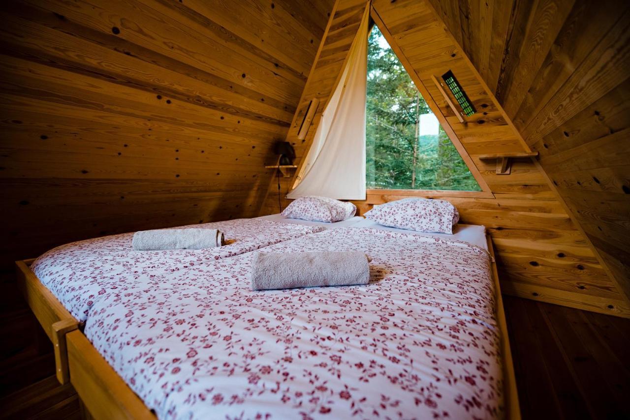 Glamping Forest Edge Камник Экстерьер фото